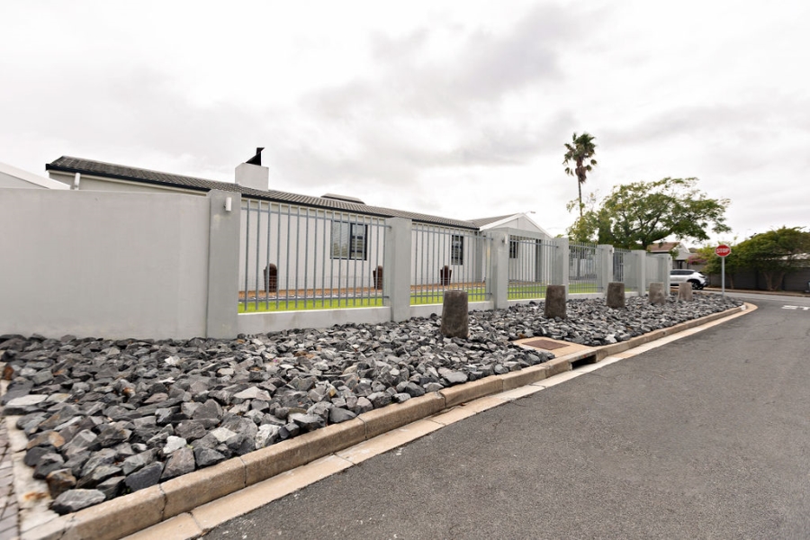 4 Bedroom Property for Sale in De Bron Western Cape
